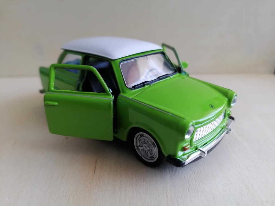 Трабант 601 в мащаб 1:34