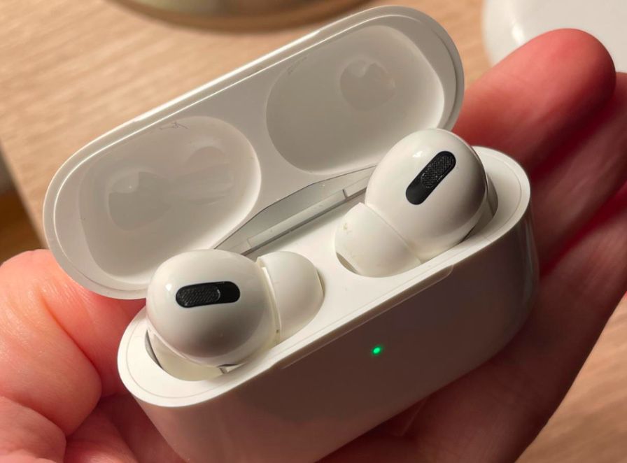 Новые airpods не использую