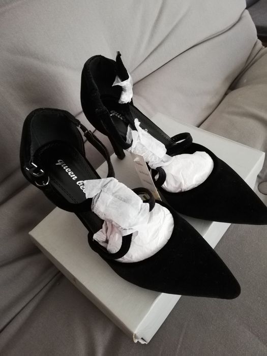 Pantofi eleganți negri sau crem, măsura 37