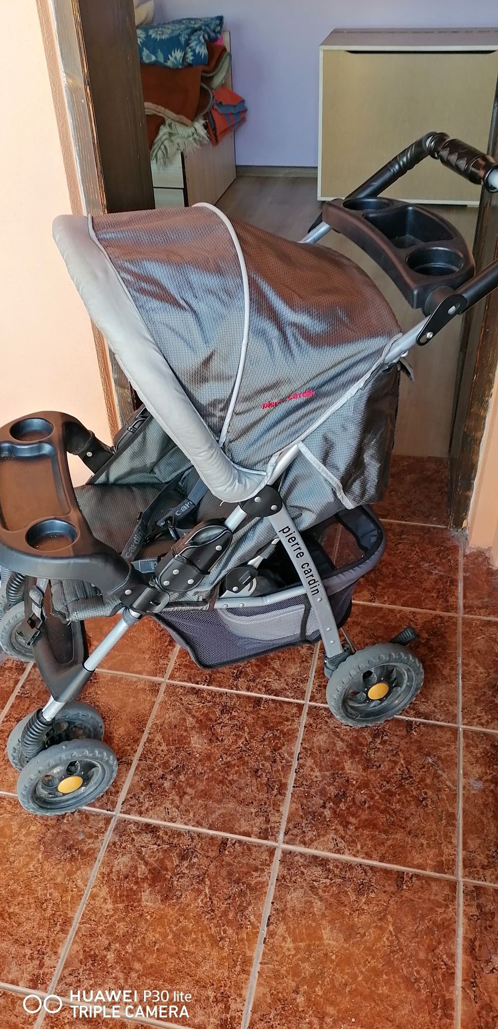 Детска количка Pierre Cardin