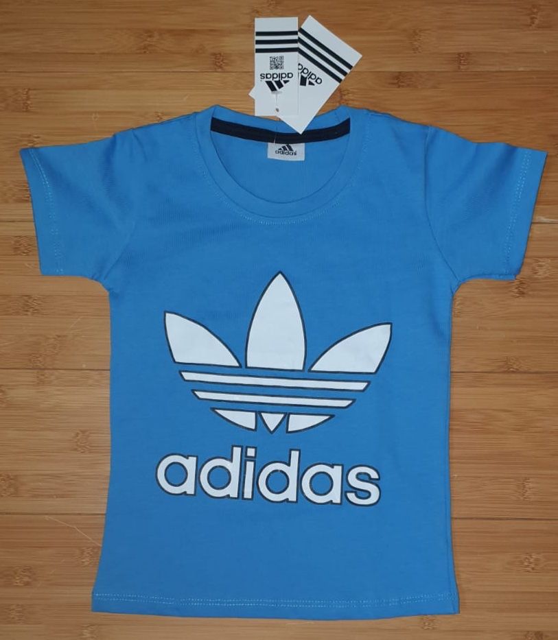 Compleu 3 piese Adidas tricou pantaloni caciula subtire 4 ani nou