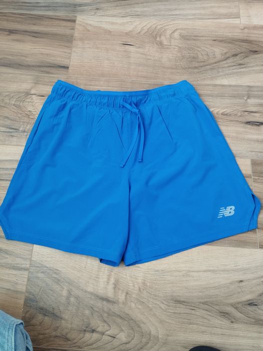 Къси панталонки New balance М разюер