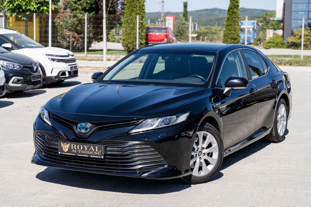 Toyota Camry 2.5 Hybrid, Istoric service, Asistenta franare/banda, Scaune electrice