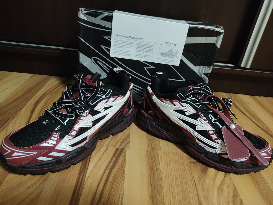 Off white be right back black red