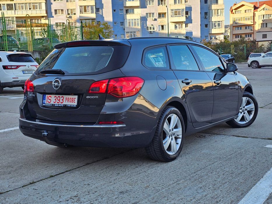 Opel Astra J 2015 1.6 CDTI 110 CP euro 6 / RATE fara avans