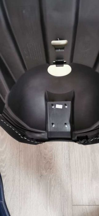 Sa Yamaha XMAX sau TRICITY 300