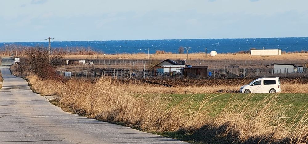 Vand 1 Lot Teren 650 mp deschidere la 2 strazi,Asfalt, la Plaja Corbu