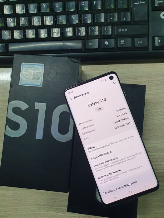 Samsung S10 8/128Gb продам