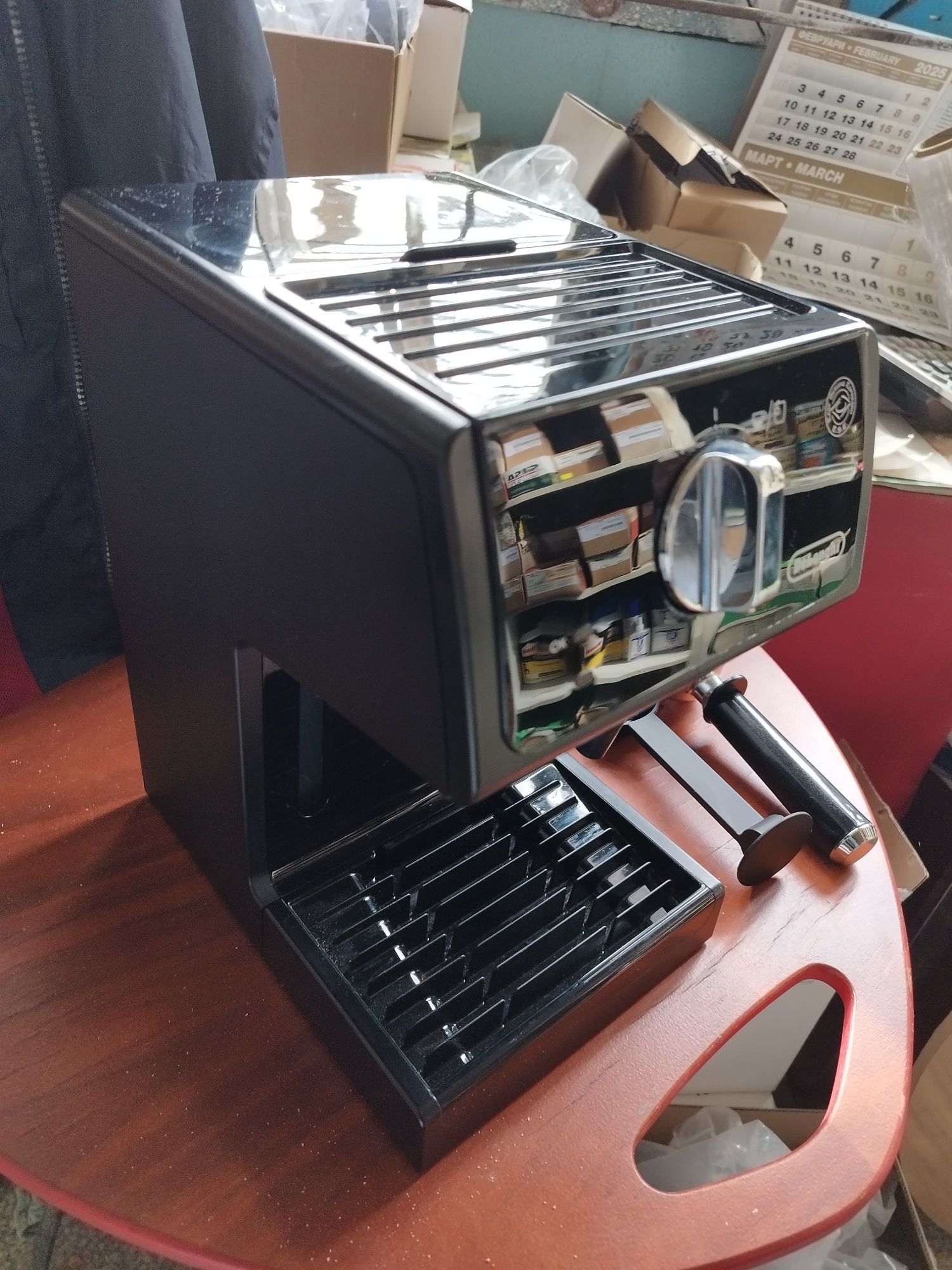 Кафе машина Delonghi Active Line