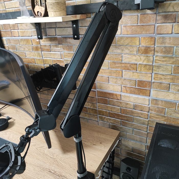 Microfon Elgato Wave 3 + Pop Filter+ Shock Mount + Brat Microfon