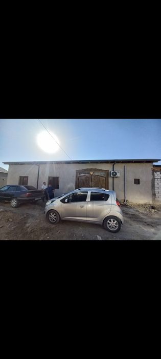 3 xonali yevro katej sotiladi