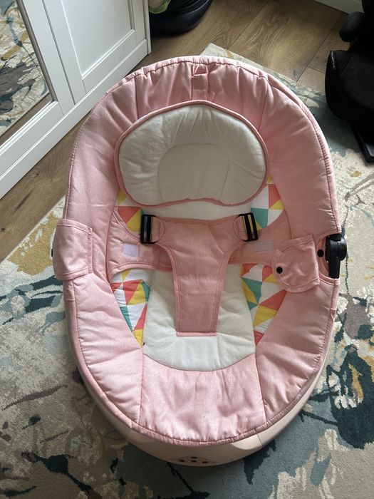 Leagan bebelusi cu muzica