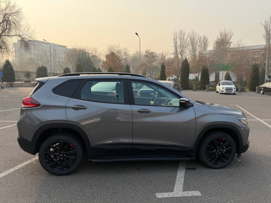 Tracker 2022 Redline