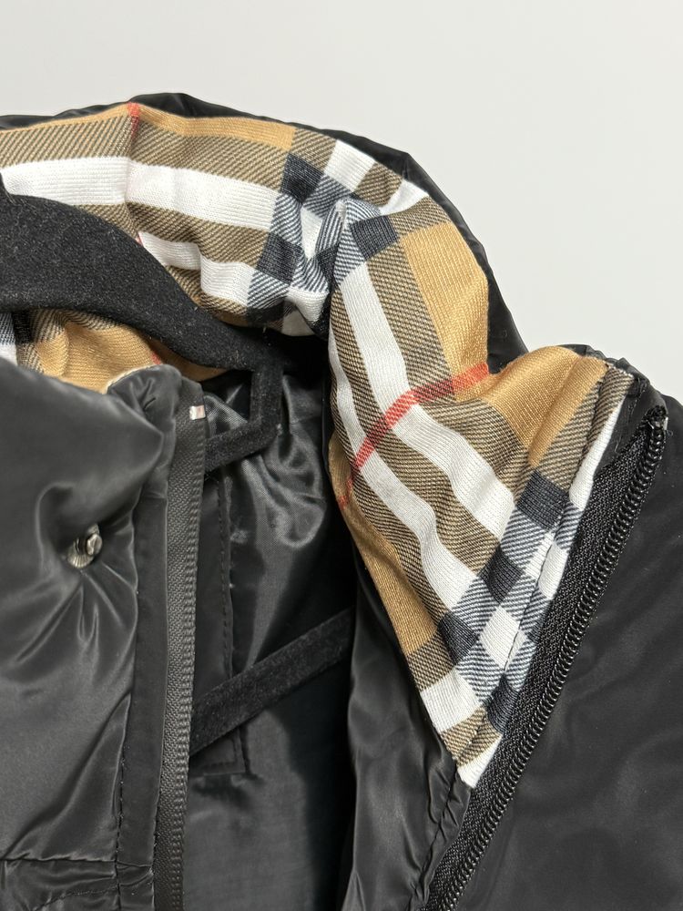 Vesta BURBERRY super calitate UNISEX