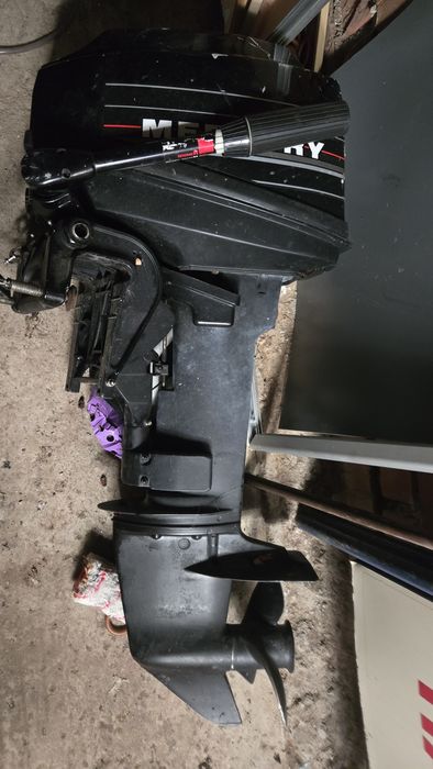 Motor.de barca Mercuri de  8cp