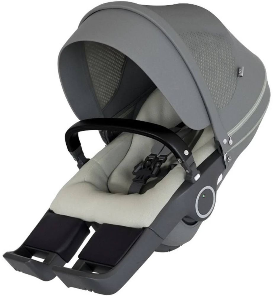 Продаю премиальную коляску Stokke Xplory ты