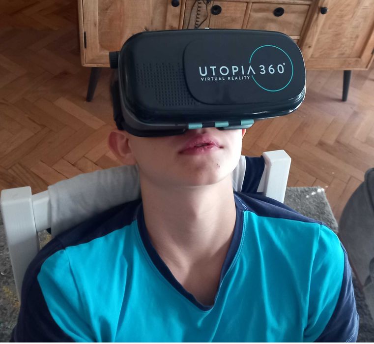 VR очила Utopia 360° с кутия (2 броя налични)