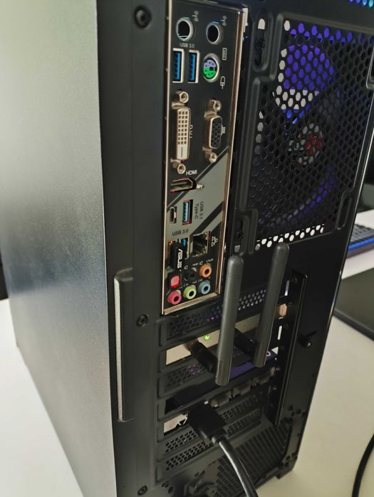 Геймърски компютър: RTX 3060Ti, Intel i7 8700
