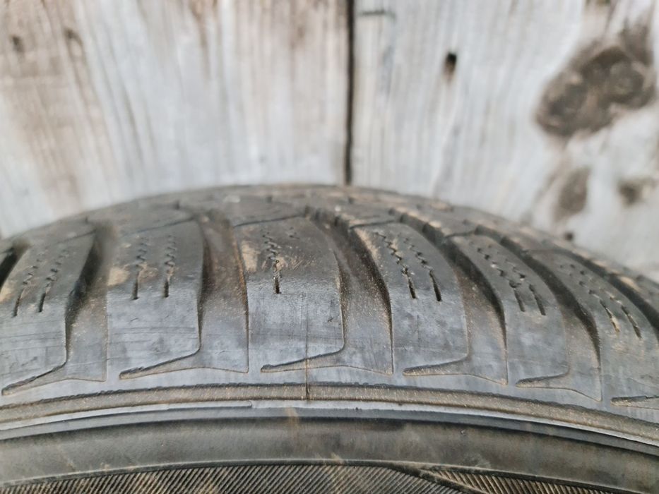 4 anvelope iarna Hankook 175 65 R14 82T