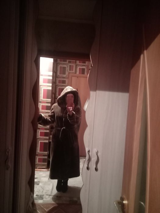 Продам женские шубы по 10000 тенге