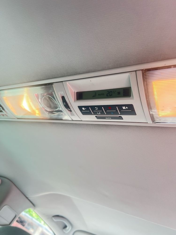 Volswagen Caravelle T5