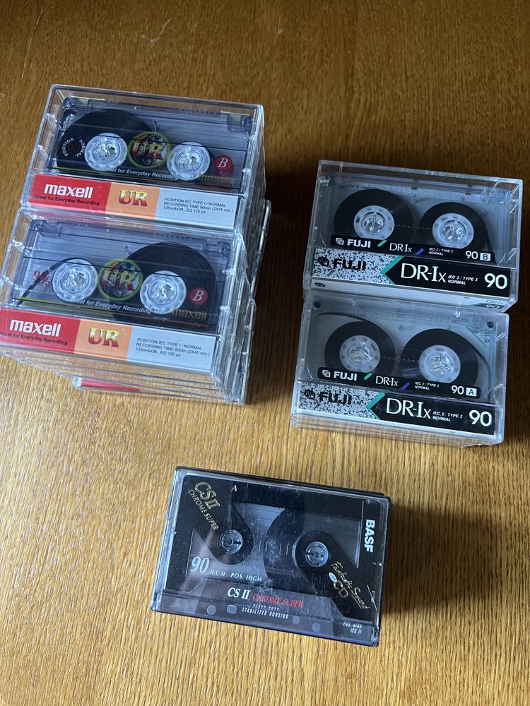 Магнитная лента maxell