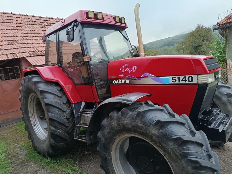 Vând tractor Case5140