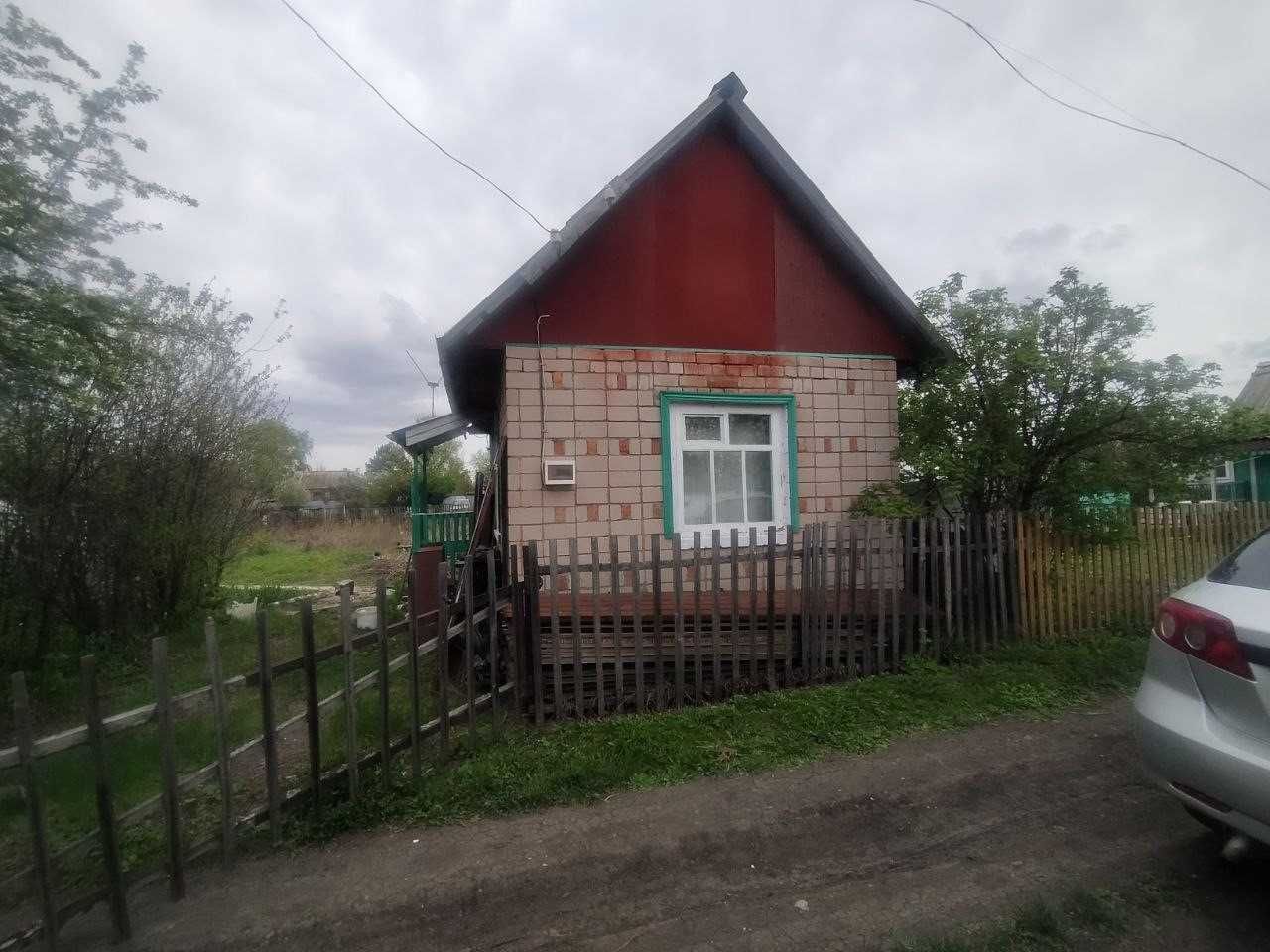 Продажа дачи с кирпичным домиком.