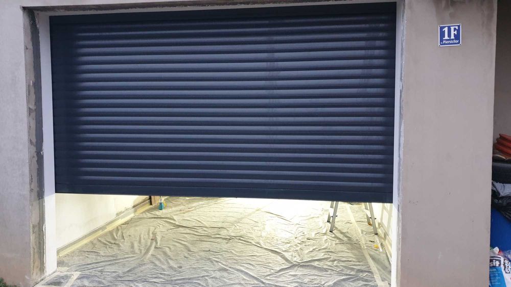 Poarta de garaj De tip Rulou Roleta sau Sectionata la comanda