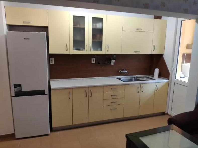 Двустаен апартамент, под наем, Център