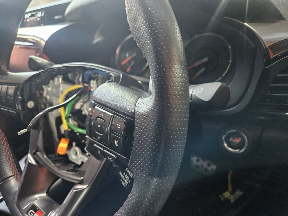 Волан с айрбег GR sport за Toyota Hilux