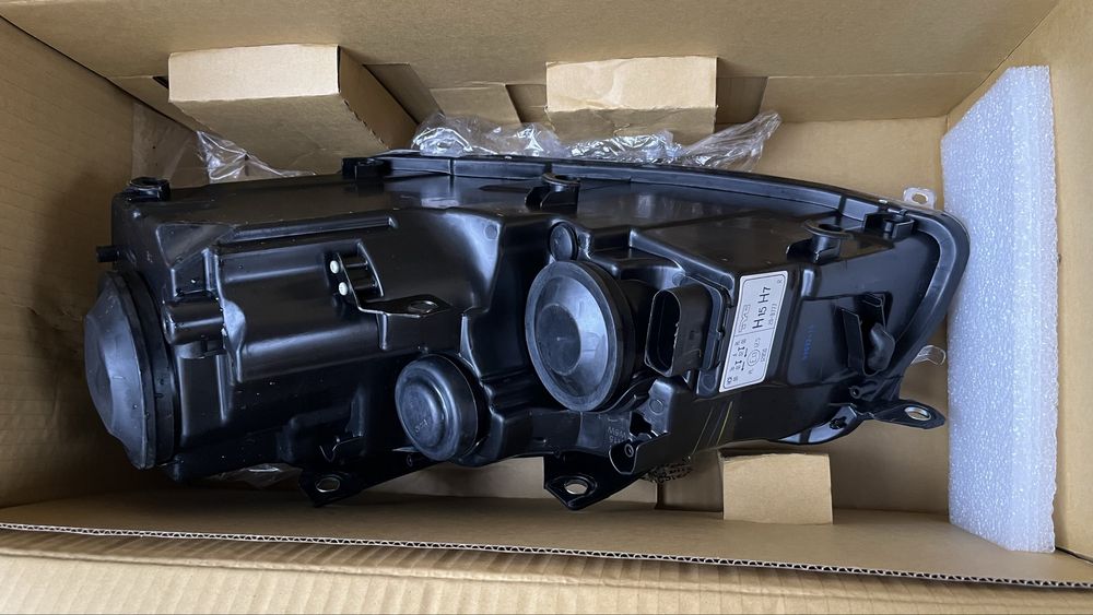 Десен фар за golf 6 нов