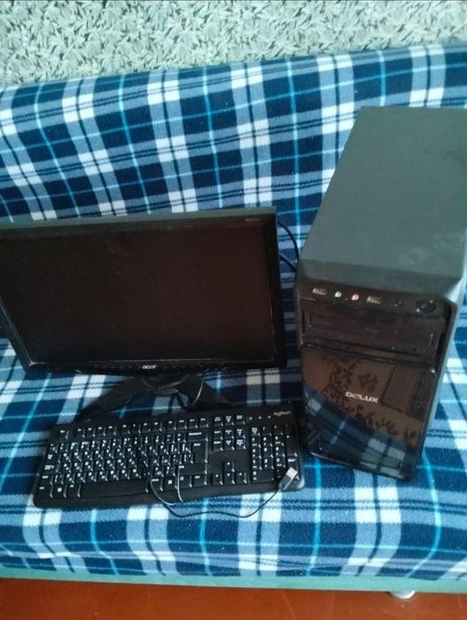 Продам компьютер в сборе. Состояние б/у. 2008 г. Возможно на запчасти.