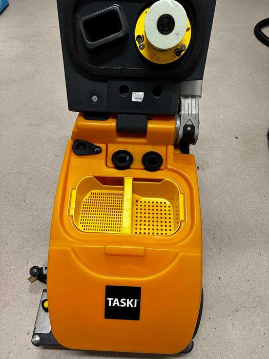 Taski swingo 350 E - masina profesionala pentru curatat perdoseli
