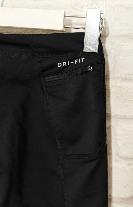 NIKE Dri fit Оригинален дамски клин за бягане / фитнес размер S