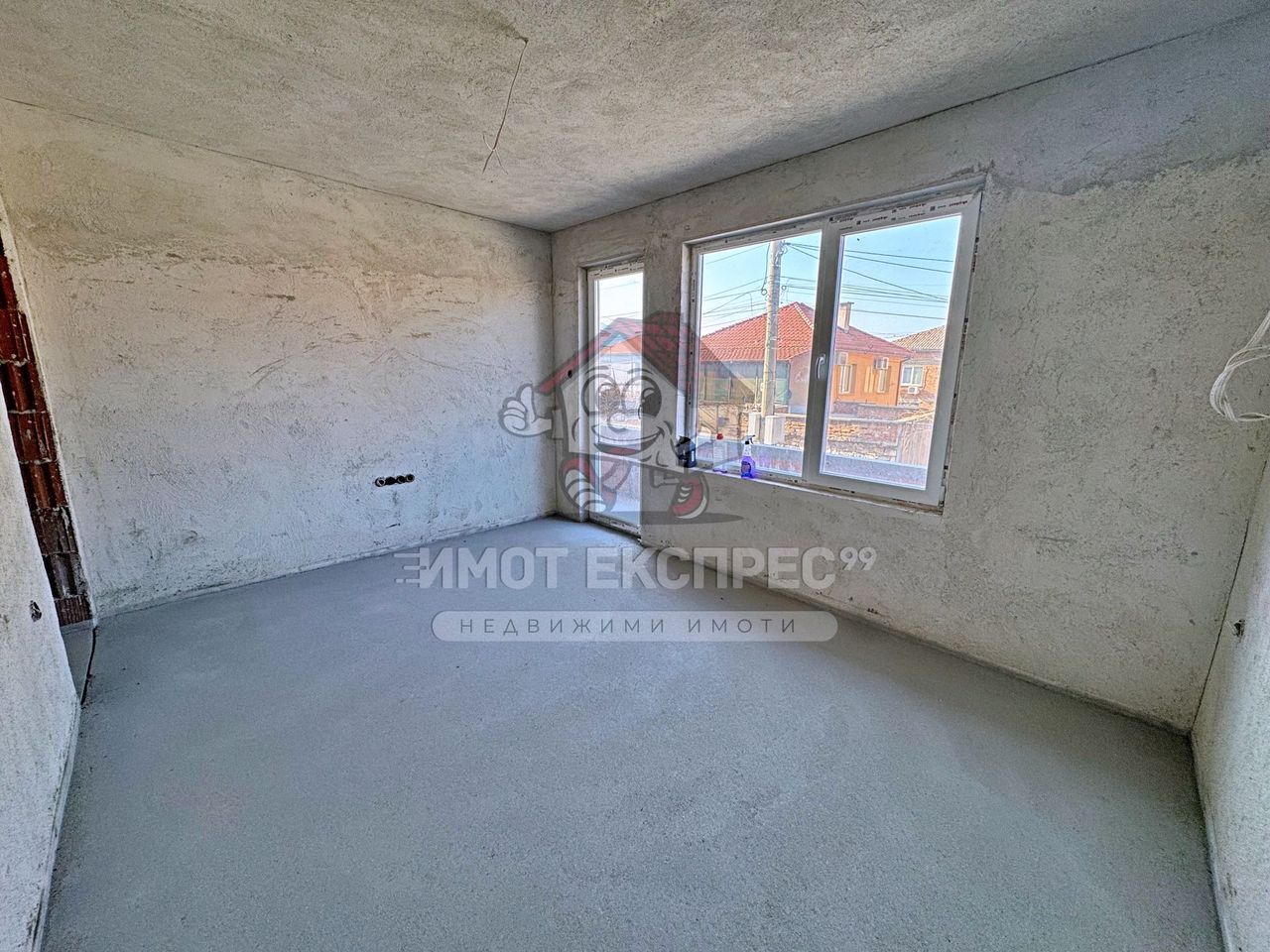 Продава се Тристаен апартамент в Асеновград - 90 кв.м за 945 €/кв.м - Снимка #8