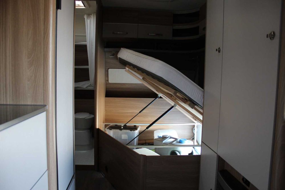 Rulota Burstner Premio 460TS