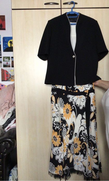 Set de costum cu fusta,nou noute ,Femei ,masura L