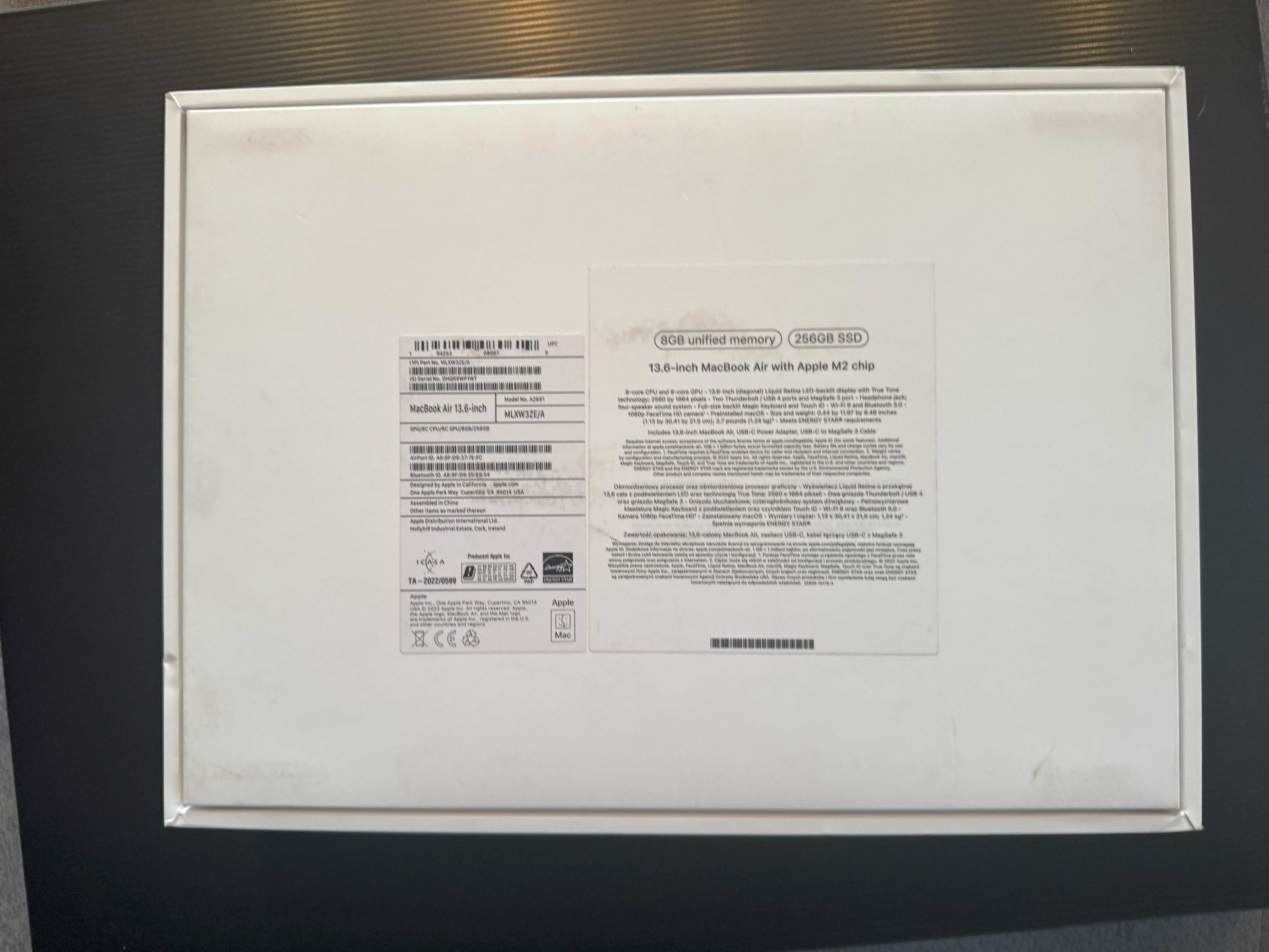 MacBook Air Silver, 13.3", 128GB SDD, 4GB RAM, WiFi