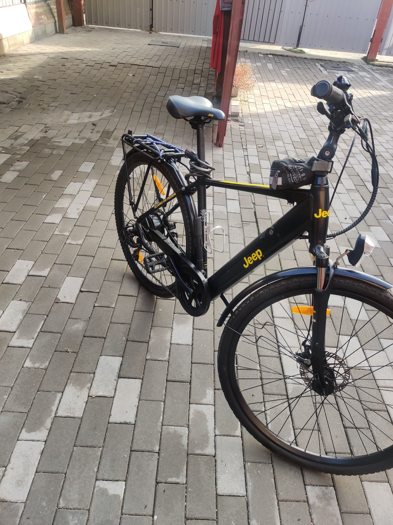 Vind bicicleta electrica marca Jeep