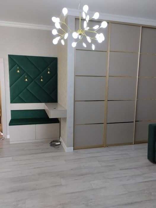 Продам 2 ком. Изюминка, 5/6, новостройка, неугл., кирп. дом, 22,6 млн.