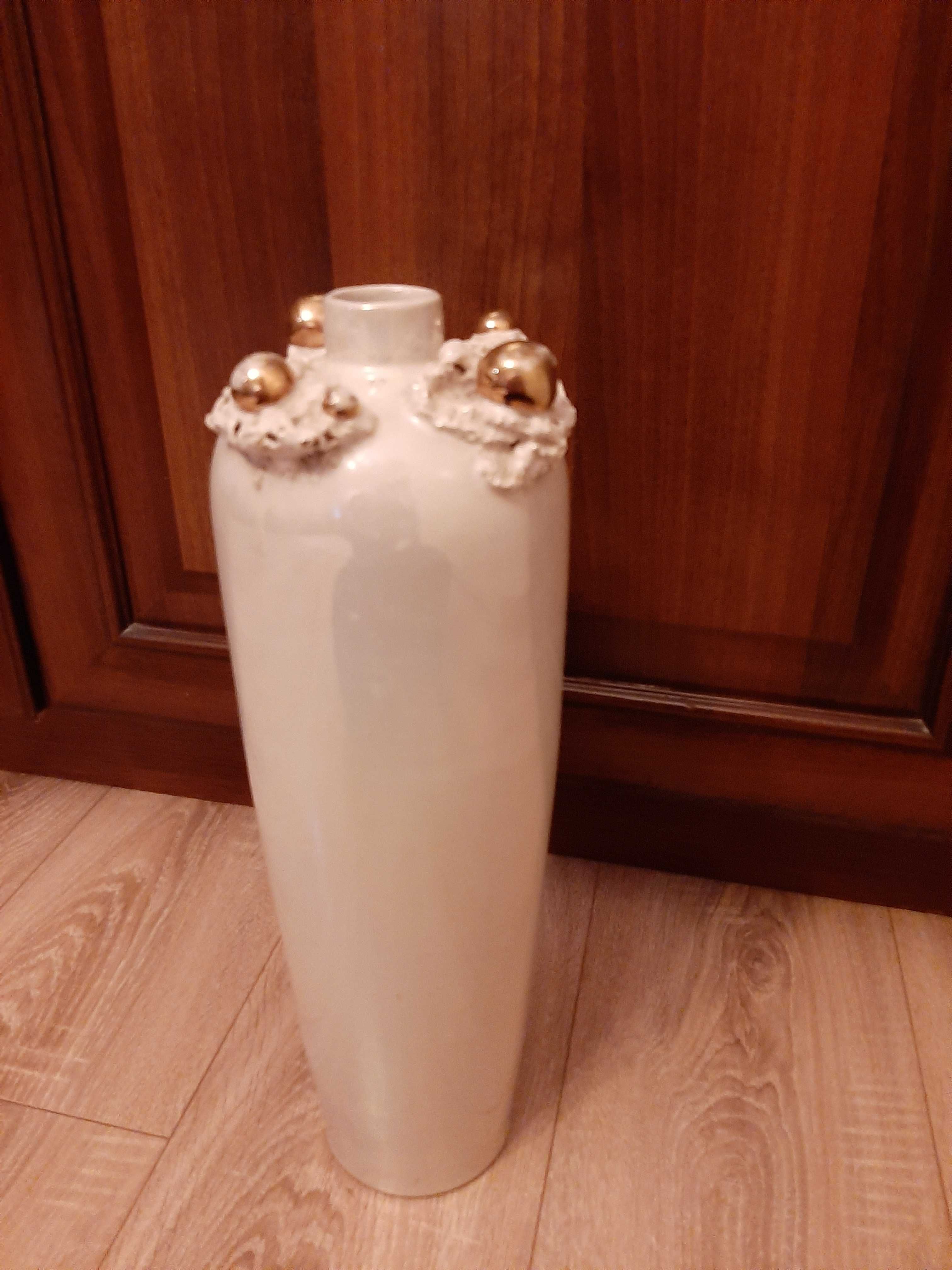 Керамична  ваза  ръчна изработка
