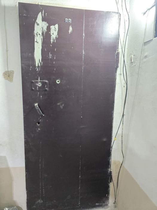 Temir darvoza sotiladi