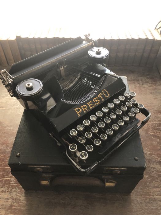 Masina de scris Presto vintage