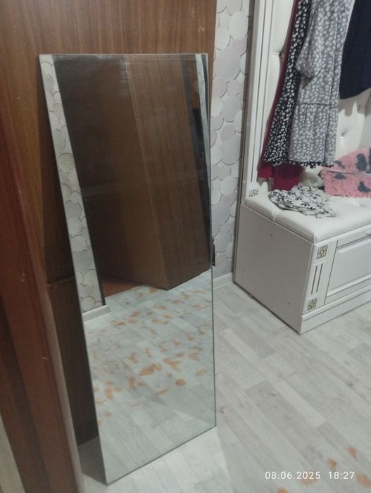 Зеркало для мебели