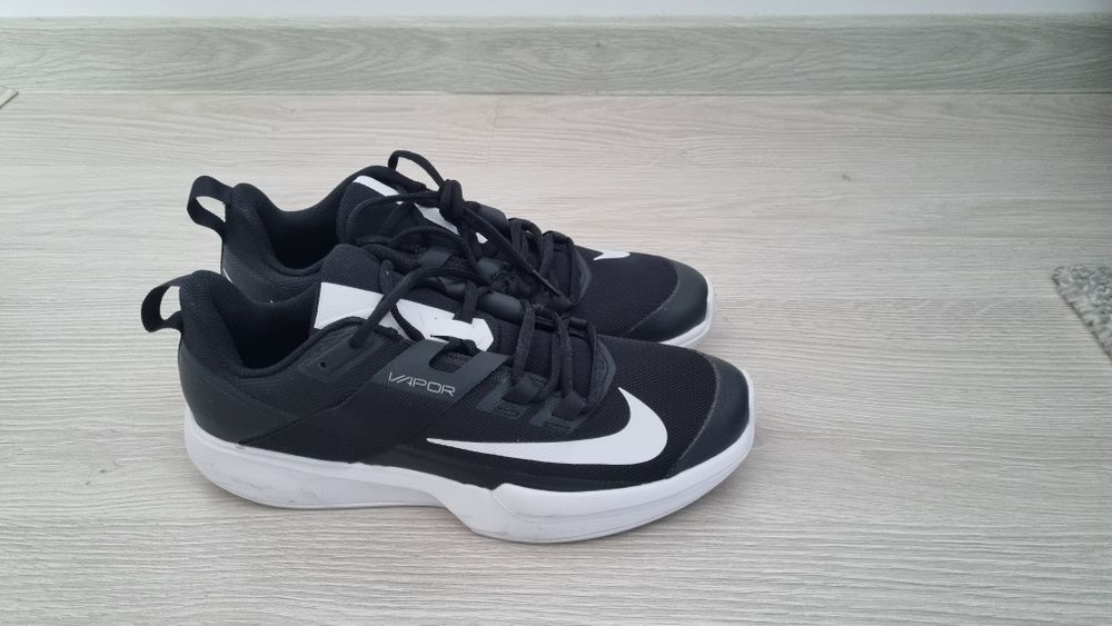 Nike Pantofi Sport Court Vapor Lite