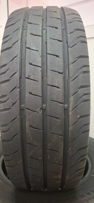 2бр. 235/65/16С Continental 7.5mm грайфер дот21г. Предлагаме монтаж ++