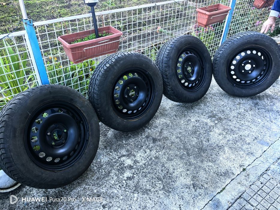 Зимни гуми с джанти 15