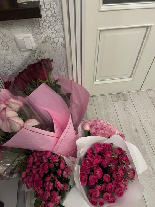 Гүлдер бар барлығы бар свежий