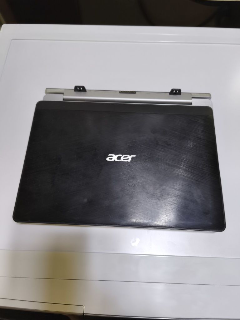 Acer one 10"  Таблет -лаптоп